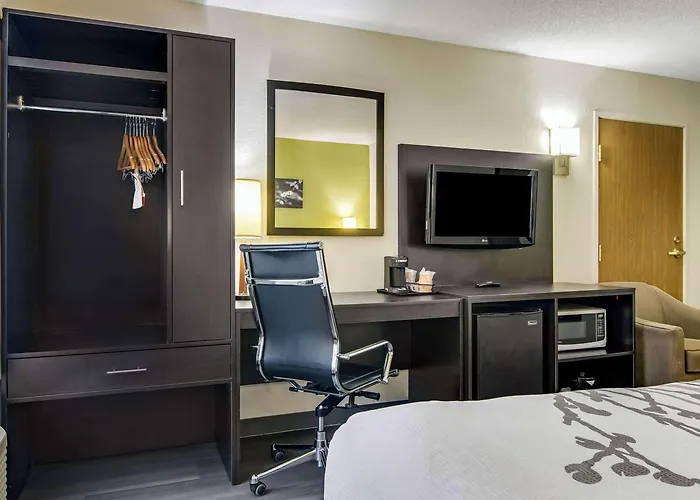 Sleep Near I-80 And I-94 Inn 4*