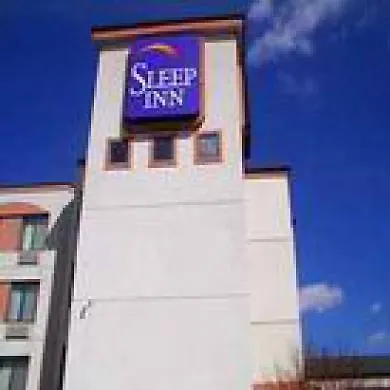 Sleep Near I-80 And I-94 4*